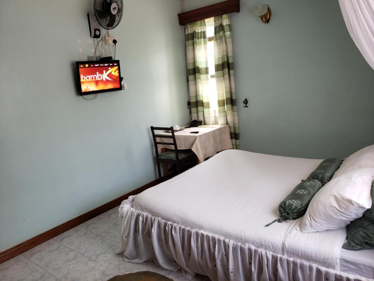 Family Nest Guesthouse Kisumu Bagian luar foto