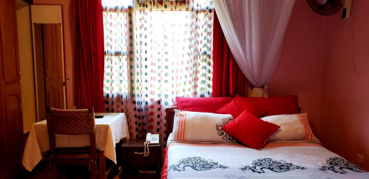 Family Nest Guesthouse Kisumu Bagian luar foto