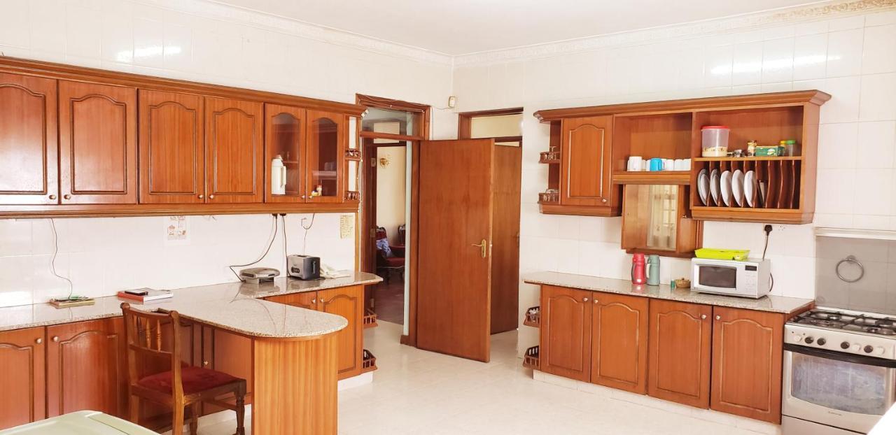 Family Nest Guesthouse Kisumu Bagian luar foto