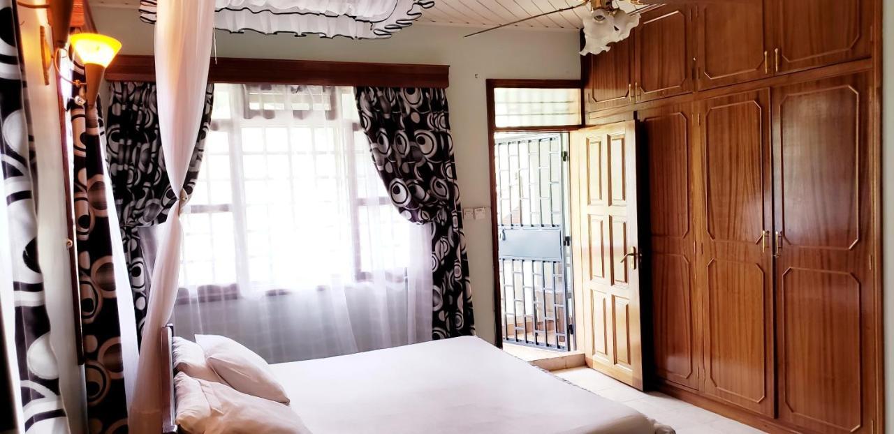Family Nest Guesthouse Kisumu Bagian luar foto